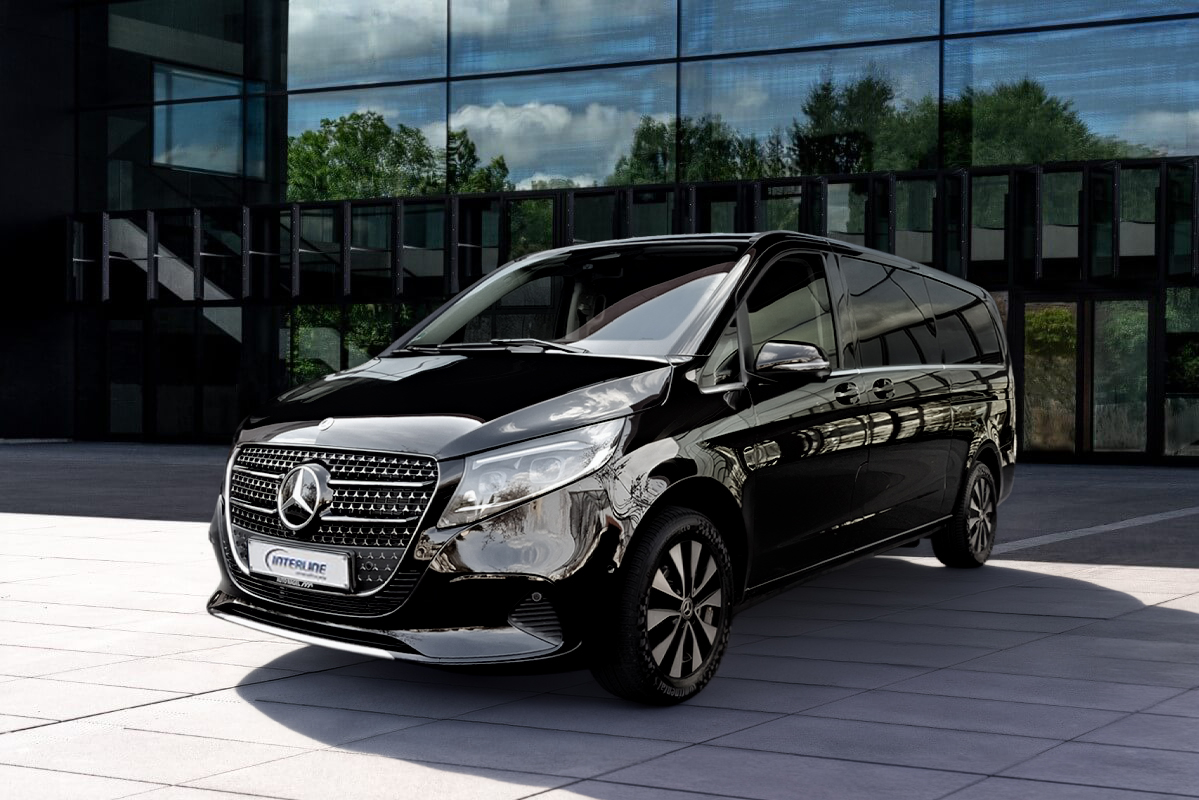 Minivan Mercedes V300d 4matic front view.